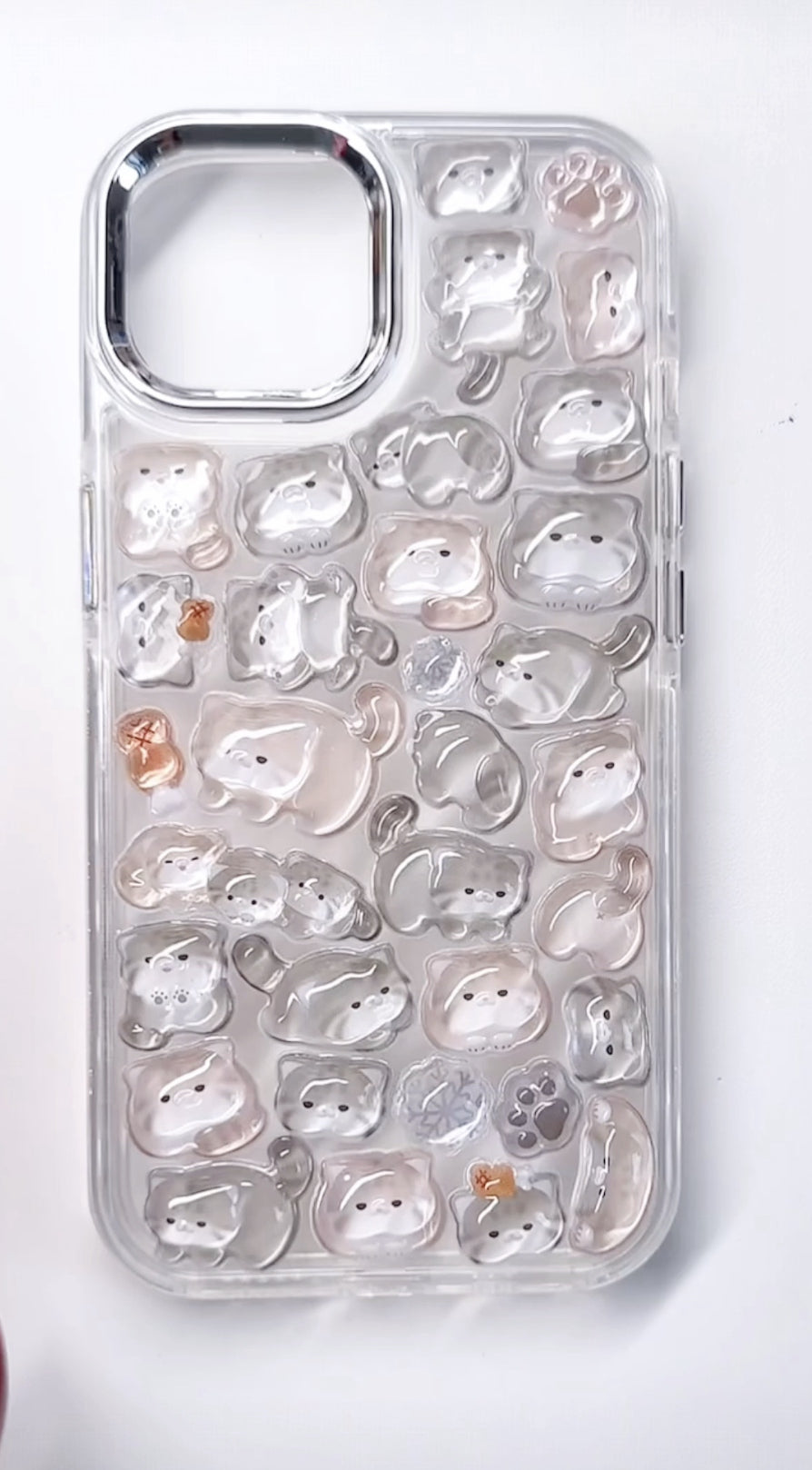 Adorable handmade bear bubble 3D clear iPhone case. Unique kawaii design featuring cute bear and bubble stickers. Premium quality custom phone case for kawaii lovers.